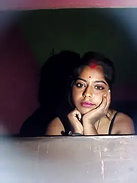 Ponam sexy online show from 6, 2, 2026