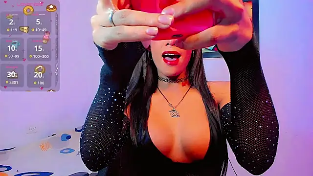 Snapshot of GigiTremblay chatting on 7, 6, 2026 GigiTremblay online show from 7, 6, 2026