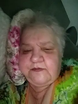 Snapshot of HapinessLovee chatting on 21, 12, 2025 HapinessLovee online show from 21, 12, 2025