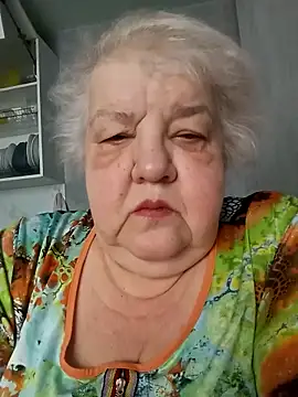 Snapshot of HapinessLovee chatting on 4, 3, 2026 HapinessLovee online show from 4, 3, 2026