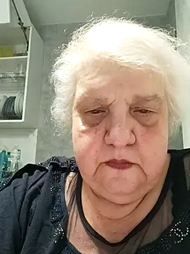 Snapshot of HapinessLovee chatting on 1, 4, 2026 HapinessLovee online show from 1, 4, 2026