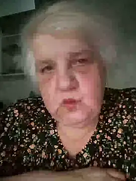 Snapshot of HapinessLovee chatting on 2, 4, 2026 HapinessLovee online show from 2, 4, 2026