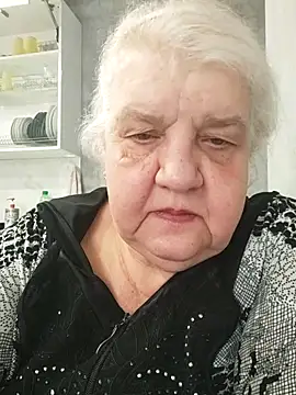 Snapshot of HapinessLovee chatting on 3, 4, 2026 HapinessLovee online show from 3, 4, 2026