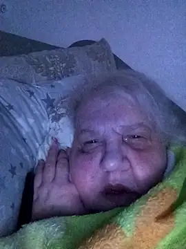 Snapshot of HapinessLovee chatting on 4, 4, 2026 HapinessLovee online show from 4, 4, 2026