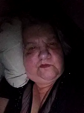 Snapshot of HapinessLovee chatting on 5, 4, 2026 HapinessLovee online show from 5, 4, 2026