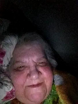 Snapshot of HapinessLovee chatting on 8, 4, 2026 HapinessLovee online show from 8, 4, 2026