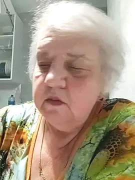 Snapshot of HapinessLovee chatting on 17, 4, 2026 HapinessLovee online show from 17, 4, 2026