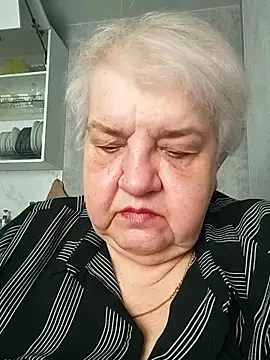 Snapshot of HapinessLovee chatting on 26, 4, 2026 HapinessLovee online show from 26, 4, 2026