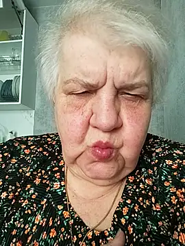Snapshot of HapinessLovee chatting on 4, 5, 2026 HapinessLovee online show from 4, 5, 2026