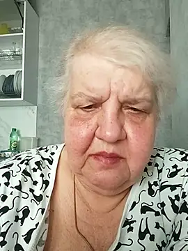 Snapshot of HapinessLovee chatting on 17, 5, 2026 HapinessLovee online show from 17, 5, 2026