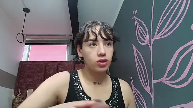 Snapshot of Kiara_Fox__ chatting on 30, 4, 2026 Kiara Fox online show from 30, 4, 2026