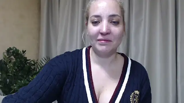 Snapshot of sweetpussy chatting on 15, 1, 2026 sweetpussy online show from 15, 1, 2026