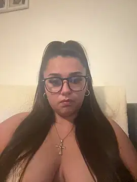 Wild Busty Niyah XX online show from 30, 3, 2026