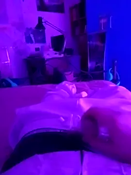 Snapshot of barbone15 chatting on 3, 4, 2026 barbone15 online show from 3, 4, 2026