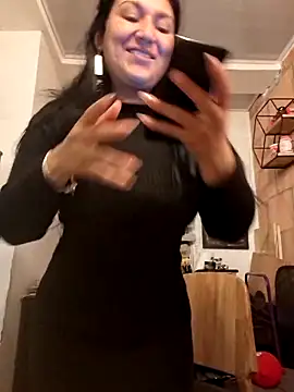 Snapshot of Magenta_Moon chatting on 11, 5, 2026 Magenta Moon online show from 11, 5, 2026