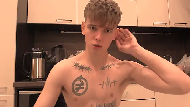 Snapshot of Fredd_Xanders chatting on 5, 12, 2025 Fredd Xanders online show from 5, 12, 2025