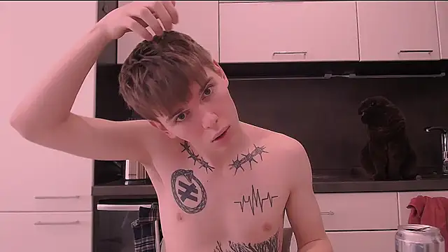 Fredd Xanders online show from 4, 3, 2026