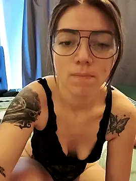 Snapshot of Ceciihot chatting on 4, 2, 2026 Ceciihot online show from 4, 2, 2026