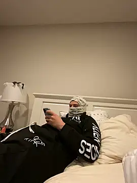 phantom898983 online show from 19, 4, 2026