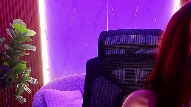 scarlettvg online show from 17, 12, 2025