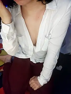 Snapshot of Alone_nothing chatting on 19, 1, 2026 Alone nothing online show from 19, 1, 2026