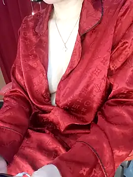 Snapshot of Alone_nothing chatting on 4, 3, 2026 Alone nothing online show from 4, 3, 2026