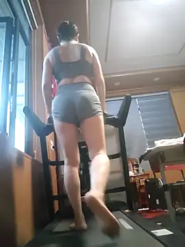 Snapshot of Alone_nothing chatting on 10, 3, 2026 Alone nothing online show from 10, 3, 2026