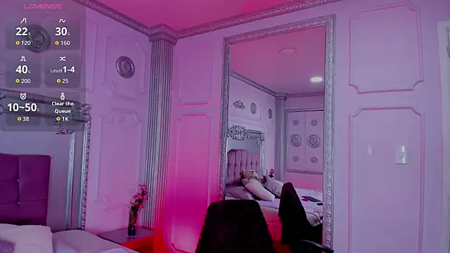 Snapshot of Sabrina_Cutte chatting on 5, 2, 2026 Sabrina Cutte online show from 5, 2, 2026