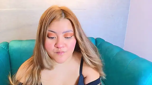 Sofia  Saenz online show from 17, 12, 2025