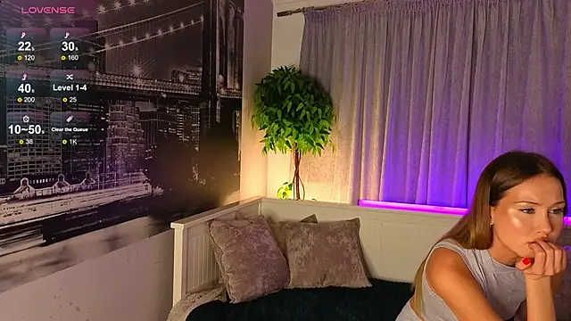 Angelic kiss online show from 18, 12, 2025