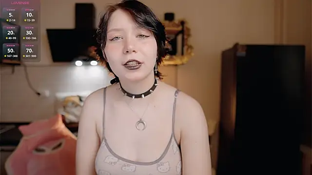 Snapshot of Nickari chatting on 9, 5, 2026 Nickari online show from 9, 5, 2026