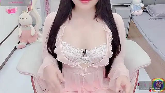 Snapshot of KellyCin chatting on 15, 6, 2026 KellyCin online show from 15, 6, 2026