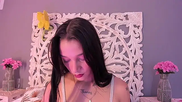 loraineblake online show from 15, 2, 2026