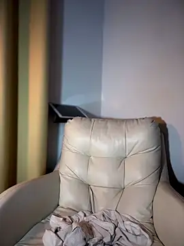Snapshot of VanesssaMilf_ chatting on 25, 4, 2026 VanesssaMilf online show from 25, 4, 2026
