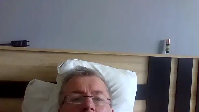 Snapshot of Mortimer_Orawan chatting on 1, 5, 2026 Mortimer Orawan online show from 1, 5, 2026
