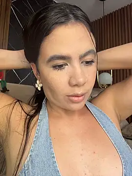 Snapshot of ValentinaEliot chatting on 18, 12, 2025 ValentinaEliot online show from 18, 12, 2025