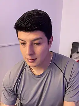 Goldenknight33 online show from 11, 4, 2026