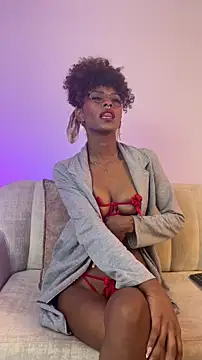 Snapshot of NaomiClay chatting on 21, 4, 2026 NaomiClay online show from 21, 4, 2026