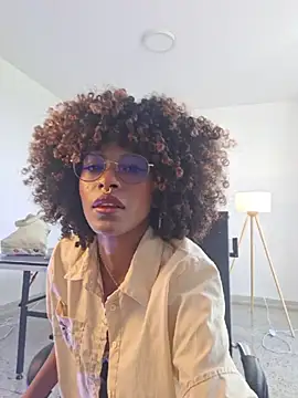Snapshot of NaomiClay chatting on 24, 4, 2026 NaomiClay online show from 24, 4, 2026