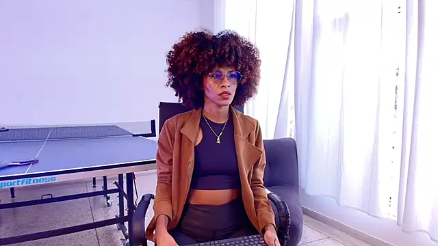 Snapshot of NaomiClay chatting on 27, 4, 2026 NaomiClay online show from 27, 4, 2026
