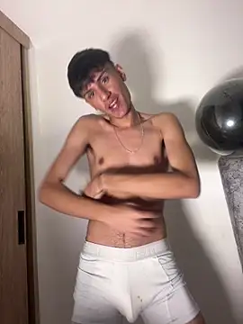 Snapshot of Andycillo chatting on 15, 3, 2026 Andycillo online show from 15, 3, 2026