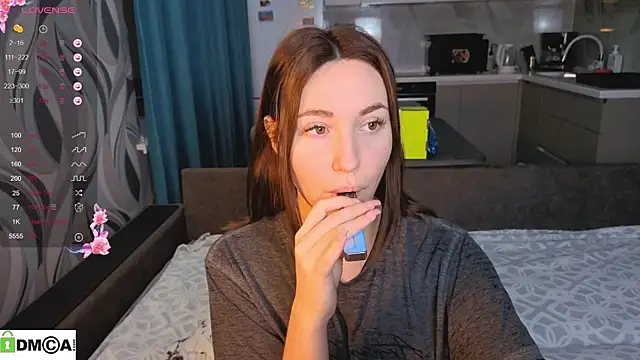 Snapshot of Alena_MellS chatting on 23, 12, 2025 Alena MellS online show from 23, 12, 2025