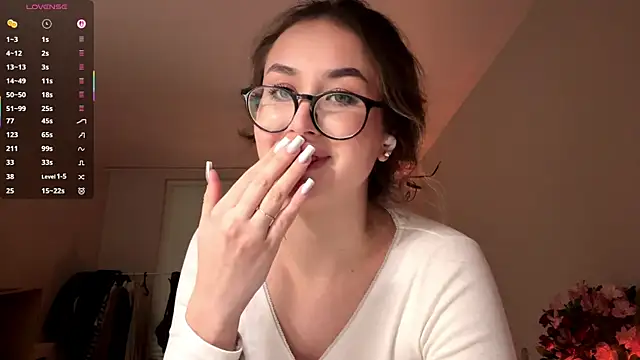 KiraBodrick online show from 24, 2, 2026