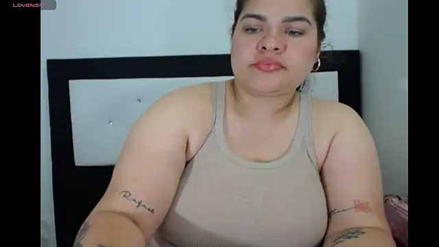 NinaFuentes2X online show from 8, 6, 2026