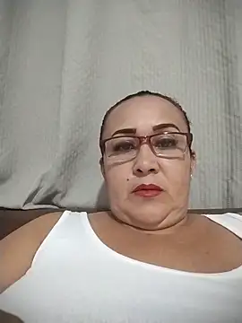 Nini Love  online show from 11, 4, 2026