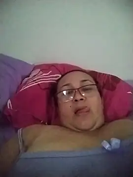 Snapshot of Nini_Love_ chatting on 17, 4, 2026 Nini Love online show from 17, 4, 2026
