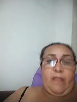 Snapshot of Nini_Love_ chatting on 25, 4, 2026 Nini Love online show from 25, 4, 2026