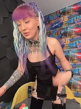 Snapshot of Tattoo__Moon chatting on 30, 4, 2026 Tattoo Moon online show from 30, 4, 2026