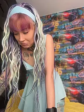 Snapshot of Tattoo__Moon chatting on 8, 5, 2026 Tattoo Moon online show from 8, 5, 2026