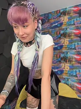 Snapshot of Tattoo__Moon chatting on 18, 5, 2026 Tattoo Moon online show from 18, 5, 2026